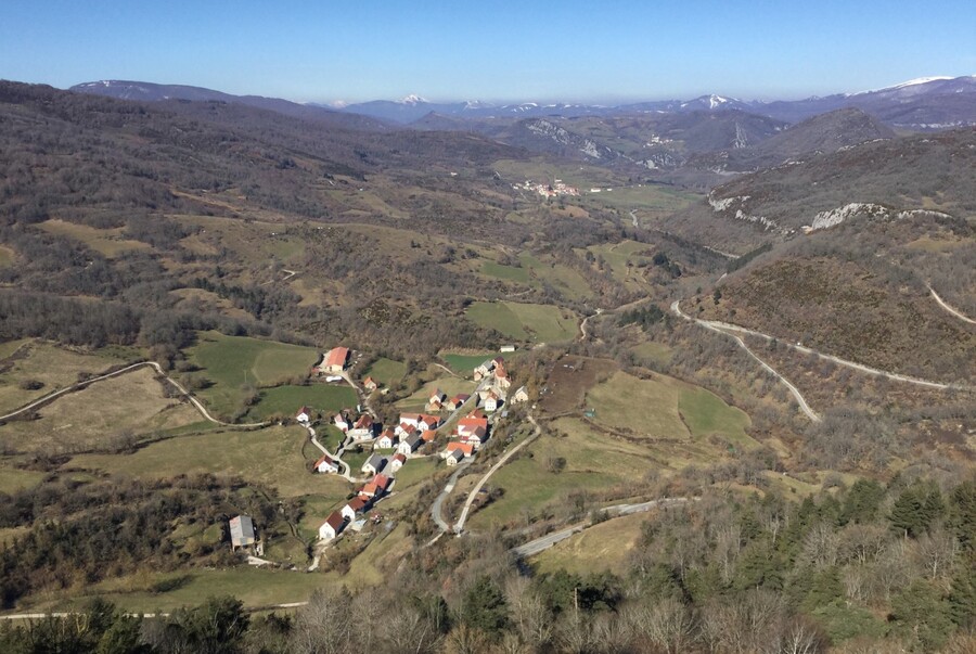 Maravilla de vistas desde Peña de San Miguel Maravilla de vistas desde Peña de San Miguel